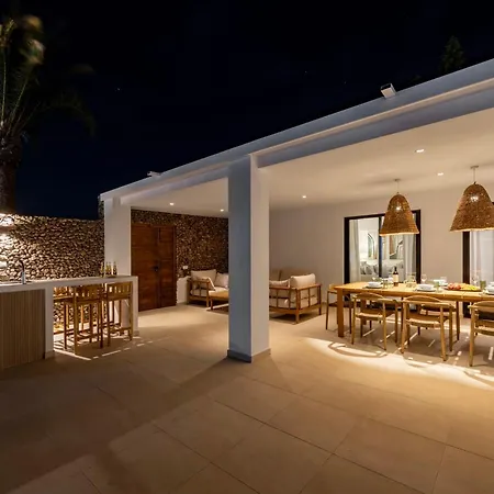 Villa Bellagio By Buenavillavilla De Lujo Con Piscina Privada Climatizada