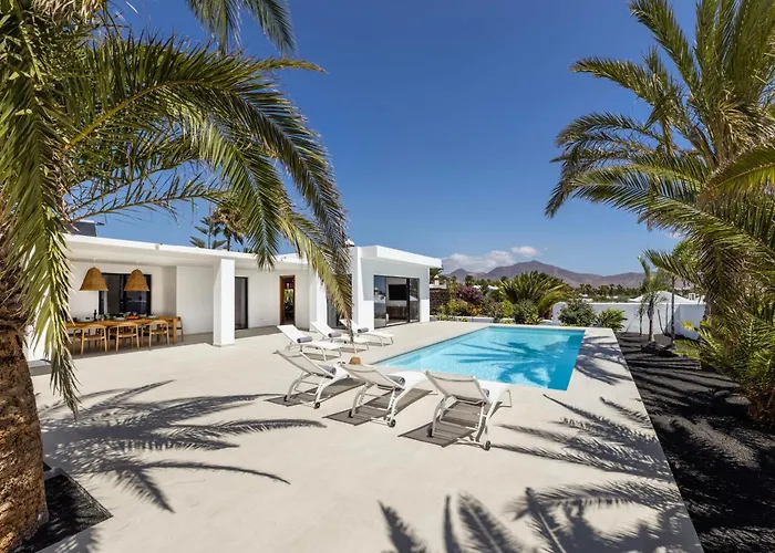 Villa Bellagio By Buenavillavilla De Lujo Con Piscina Privada Climatizada